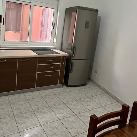 Salt & Apartment-near Beach-fast Wi-fi * Durres