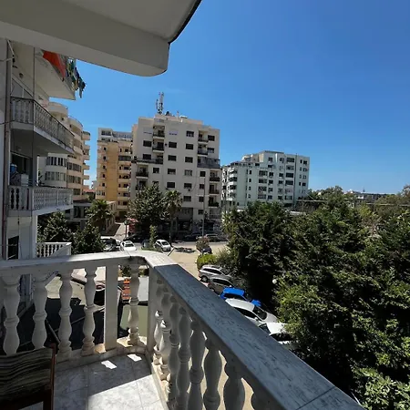 Salt & Apartment-near Beach-fast Wi-fi Apartment Durres